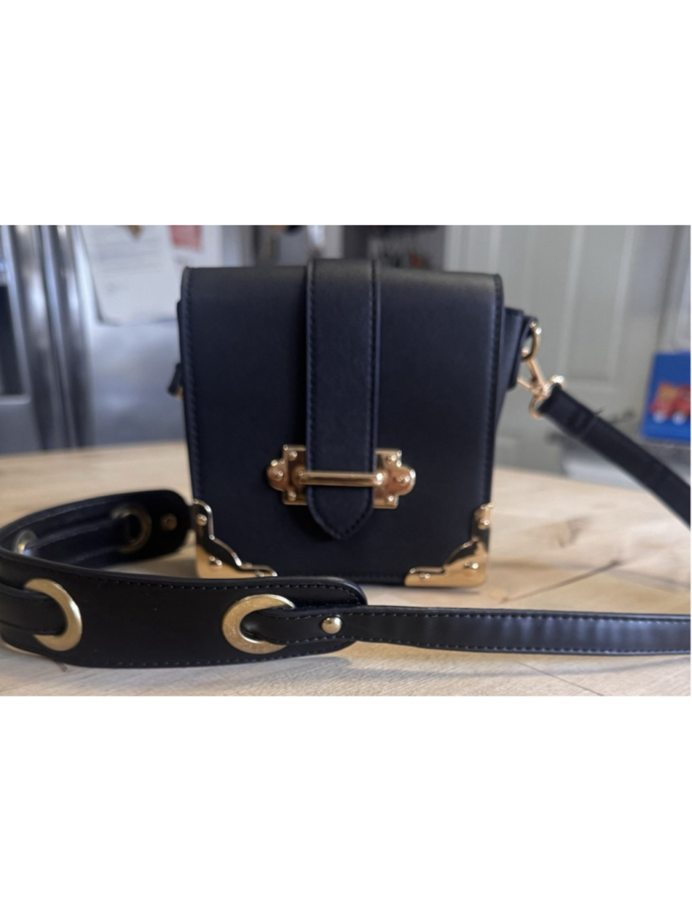 Olivia Miller Mini Trunk Black And Gold Handbag/Clutch ❤️